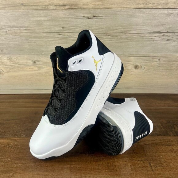 jordan max aura size 11